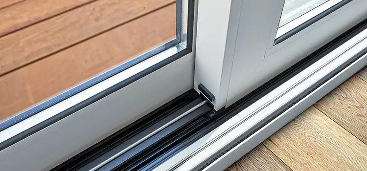 Why Your Sliding Door Keeps Getting Stuck in Normal, IL?
